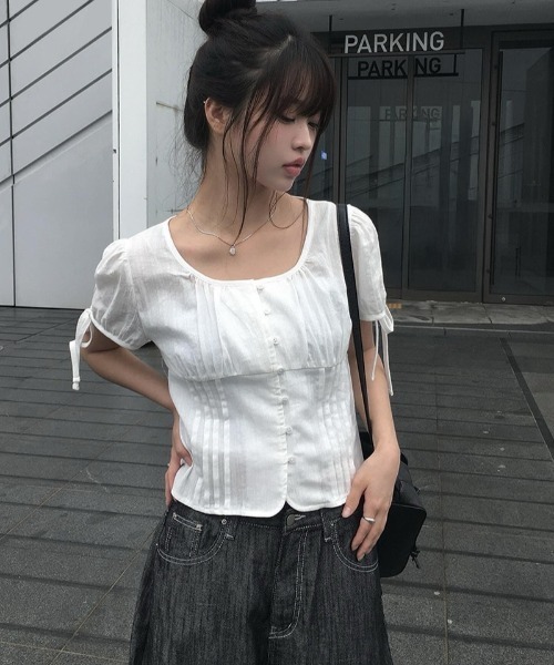 anyonemore(エニワンモア)の「バルーンとろみ生デニムワイドロングパンツ(デニムパンツ・レディース・ブラック/ダークブルー・SMALL/MEDIUM/LARGE)」の4枚目の写真