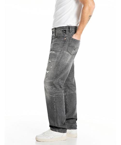 REPLAY(リプレイ)の「9ZERO1 ストレートフィットブラックダメージデニム(デニムパンツ・メンズ・グレー・W28xL32/W34xL32/W33xL32/W32xL32/W31xL32/W30xL32/W29xL32)」の4枚目の写真