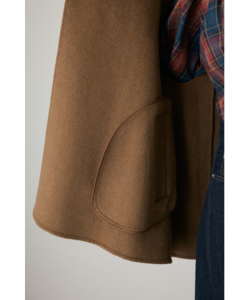 crie conforto（クリーコンフォルト）の「リバーケープコート アウター / 冬服 / ウール混（チェスターコート・レディース・キャメル/グレー・FREE）」の9枚目の写真