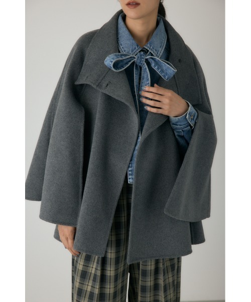 crie conforto（クリーコンフォルト）の「リバーケープコート アウター / 冬服 / ウール混（チェスターコート・レディース・キャメル/グレー・FREE）」の12枚目の写真