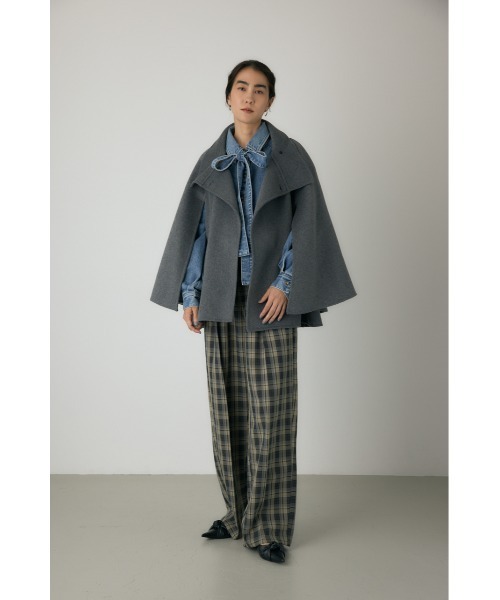 crie conforto（クリーコンフォルト）の「リバーケープコート アウター / 冬服 / ウール混（チェスターコート・レディース・キャメル/グレー・FREE）」の14枚目の写真