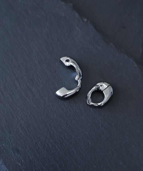 AMERICAN HOLIC（アメリカンホリック）の「リバーシブル マグネットイヤリング（イヤリング・レディース・シルバー/ゴールド・FREE）」の6枚目の写真