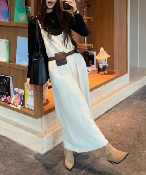 gossip！ロサンゼルス（ゴシップロサンゼルス）の「ゆったり シンプルカジュアルレイヤードニットキャミロングワンピース（ワンピース・レディース・ブラック/グレー/オフホワイト・FREE）」の9枚目の写真
