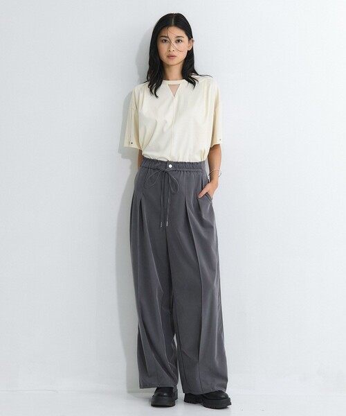 UNITED TOKYO(ユナイテッドトウキョウ)の「【残りわずか!】レーヨンフィブリルワイドパンツ|ウォッシャブル/ストレッチ/細見え/冬服(カーゴパンツ・レディース・グレー/ブラック・1/2)」の7枚目の写真