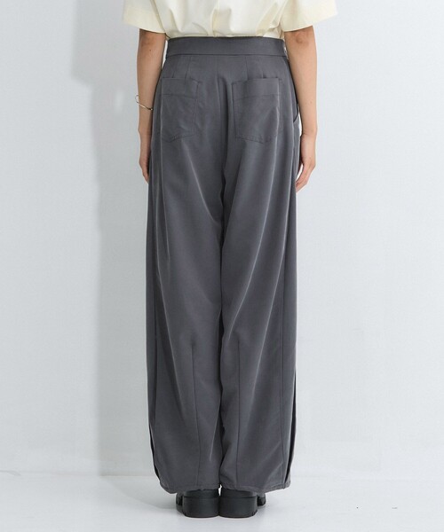 UNITED TOKYO(ユナイテッドトウキョウ)の「【残りわずか!】レーヨンフィブリルワイドパンツ|ウォッシャブル/ストレッチ/細見え/冬服(カーゴパンツ・レディース・グレー/ブラック・1/2)」の20枚目の写真