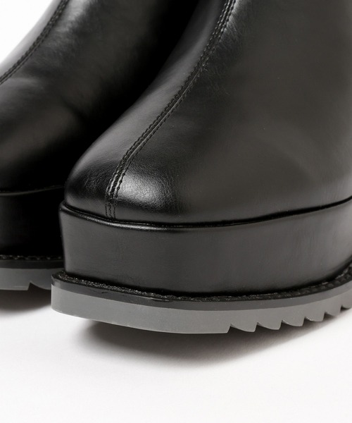 HARE（ハレ）の「カラーシャークソールチャンキーブーツ(HARE)（ブーツ・レディース・ブラック・MEDIUM/LARGE）」の14枚目の写真