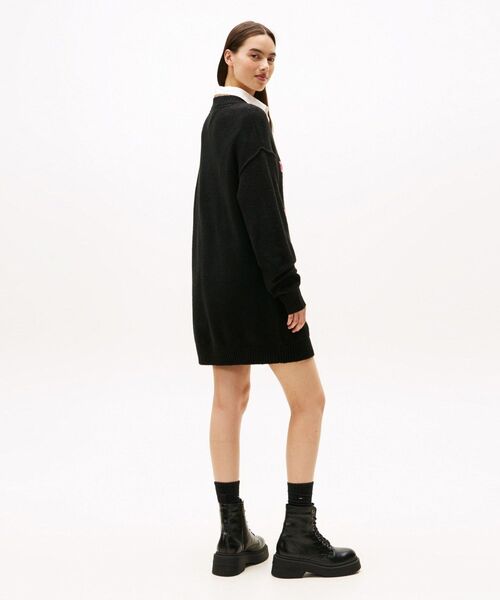 tommy jeans(トミー ジーンズ)の「バーシティセーターワンピース(ワンピース・レディース・ブラック・X-SMALL/SMALL/MEDIUM)」の4枚目の写真