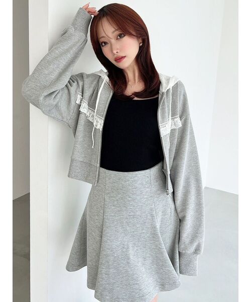 RESEXXY（リゼクシー）の「ポイントレースフーディスウェット（スウェット・レディース・グレー/ブラック/ホワイト・FREE）」の8枚目の写真
