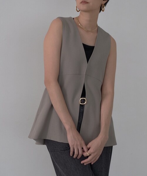 GALLEST（ギャレスト）の「Comfy SET UP｜ペプラムイージージレ【セットアップ対応】（ベスト・レディース・ブラウン系その他/ブラック/ベージュ・36/38/40）」の21枚目の写真