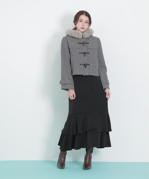 JILL by JILL STUART（ジルバイジルスチュアート）の「◇フェイクファー付ショートダッフルコート（ダッフルコート・レディース・ピンク/グレー/ホワイト・MEDIUM/SMALL）」の6枚目の写真