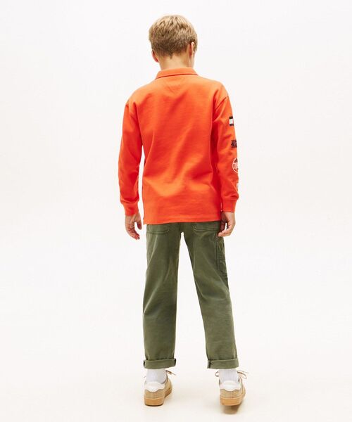 TOMMY HILFIGER（トミーヒルフィガー）の「BOYS マルチプリントロングスリーブポロシャツ（ポロシャツ・キッズ・オレンジ・130cm/140cm/160cm/150cm）」の4枚目の写真