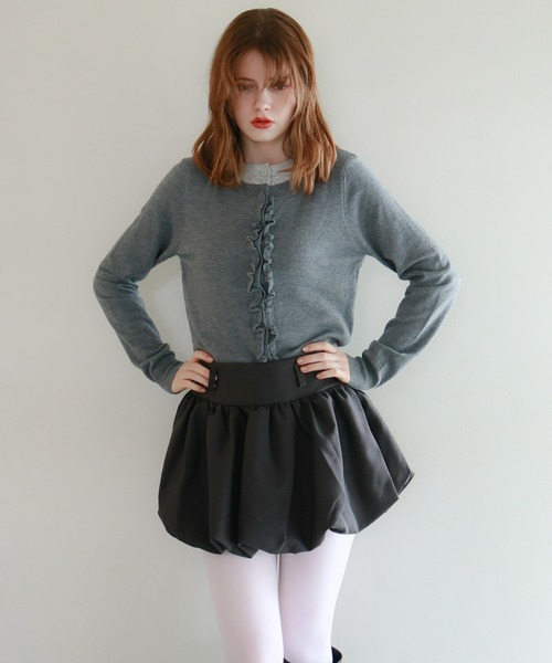 mic by Olu.(ミックバイオルドット)の「フリルレイヤードカーディガン(カーディガン/ボレロ・レディース・グレー/レッド・FREE)」の8枚目の写真