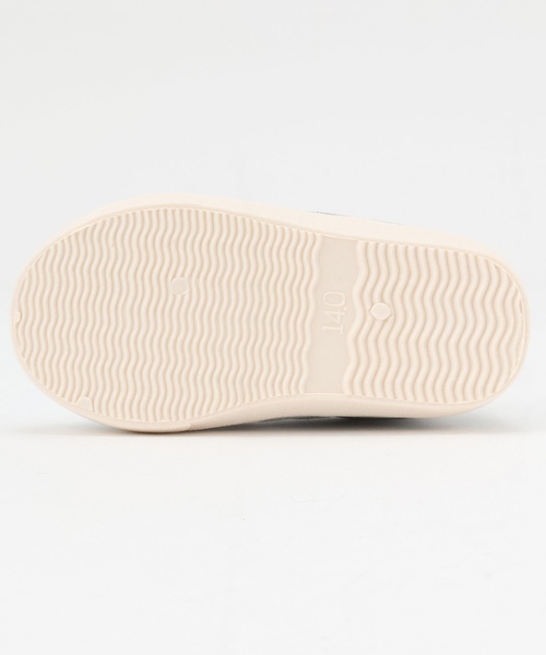 petit main(プティマイン)の「スポっとはけるアソートスリッポン(スリッポン・キッズ・ベージュ/ネイビー/ダークブルー/シルバー/カラフル/ブラック/ライトピンク・15cm/16cm/17cm/14cm)」の17枚目の写真