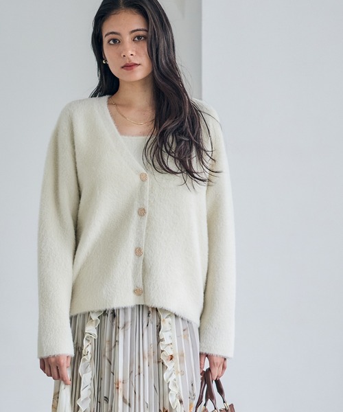 12Twelve Agenda（トゥエルブ　アジェンダ）の「Vネックシャギーミディカーディガン×インナーセット（アンサンブル・レディース・アイボリー/チャコールグレー・M）」の4枚目の写真