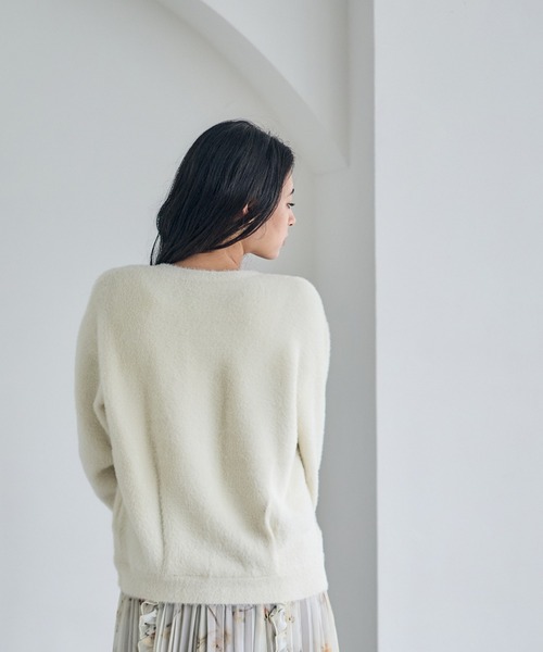 12Twelve Agenda（トゥエルブ　アジェンダ）の「Vネックシャギーミディカーディガン×インナーセット（アンサンブル・レディース・アイボリー/チャコールグレー・M）」の7枚目の写真