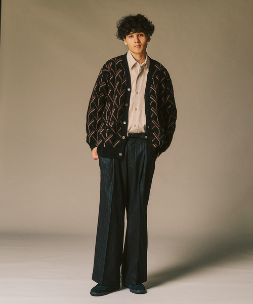 417 EDIFICE（フォーワンセブンエディフィス）の「モールパターンカーディガン（カーディガン/ボレロ・メンズ・ブラック/ホワイト/ベージュ・MEDIUM/LARGE）」の4枚目の写真