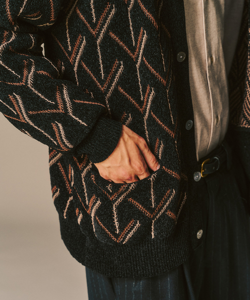 417 EDIFICE（フォーワンセブンエディフィス）の「モールパターンカーディガン（カーディガン/ボレロ・メンズ・ブラック/ホワイト/ベージュ・MEDIUM/LARGE）」の15枚目の写真