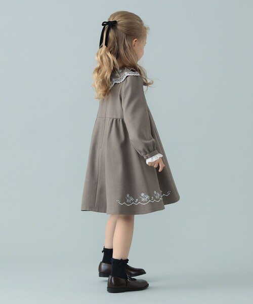 こちらは、あっつんです。こどもビームス セレモニーワンピース こちら