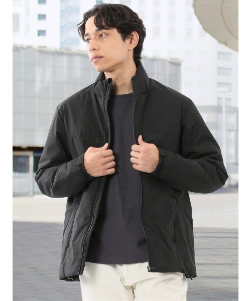 TAKA-Q(タカキュー)の「【撥水 防水 防花粉 耐水圧】タカキュー スタンドカラー 中綿ストレッチブルゾン(ブルゾン・メンズ・ベージュ/ブラック・MEDIUM/X-LARGE/LARGE/3L)」の2枚目の写真