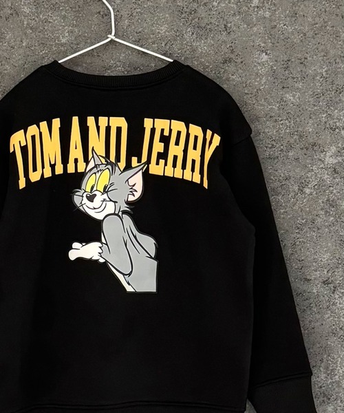 Tom＆Jerry（トムアンドジェリー）の「【TOM&JERRY/トム＆ジェリー】　綿タッチ裏起毛　ピリング防止加工　バックプリント　BIG　トレーナー（スウェット・キッズ・ブラック/グレー系その他/グレイッシュベージュ/ブラック系その他/杢グレー/ホワイト系その他2/ネイビー/グリーン系その他/チャコール/グレー系その他2/グレー系その他3/ホワイト系その他・130/140/150/160/110/120）」の4枚目の写真