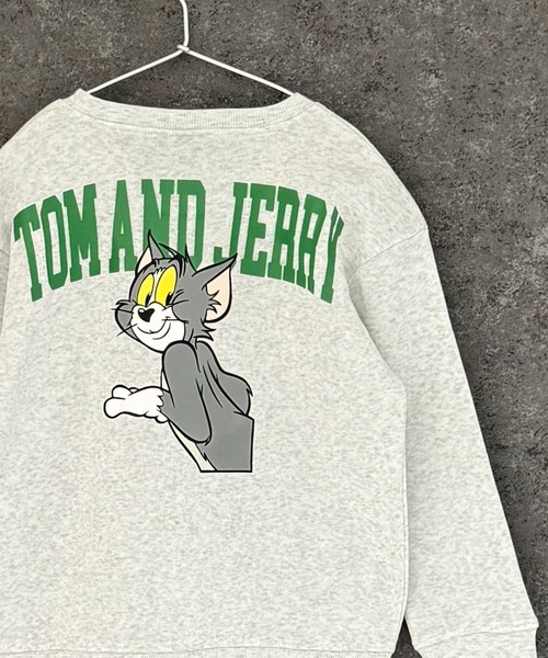 Tom＆Jerry（トムアンドジェリー）の「【TOM&JERRY/トム＆ジェリー】　綿タッチ裏起毛　ピリング防止加工　バックプリント　BIG　トレーナー（スウェット・キッズ・ブラック/グレー系その他/グレイッシュベージュ/ブラック系その他/杢グレー/ホワイト系その他2/ネイビー/グリーン系その他/チャコール/グレー系その他2/グレー系その他3/ホワイト系その他・130/140/150/160/110/120）」の3枚目の写真