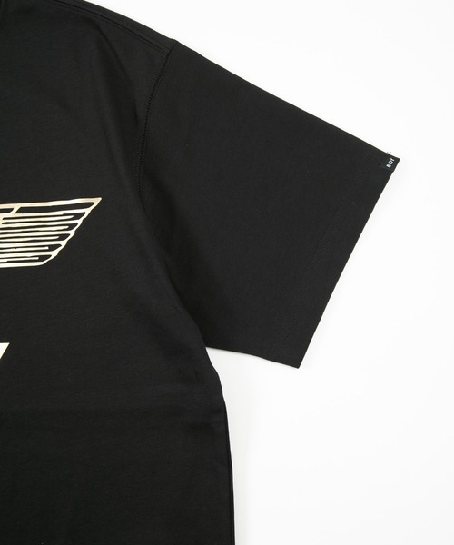 BOY LONDON(ボーイロンドン)の「【BOY LONDON】EAGLE BOY LOGO TEE(Tシャツ/カットソー・メンズ・ブラック×ゴールド・X-LARGE/LARGE/X-SMALL)」の5枚目の写真