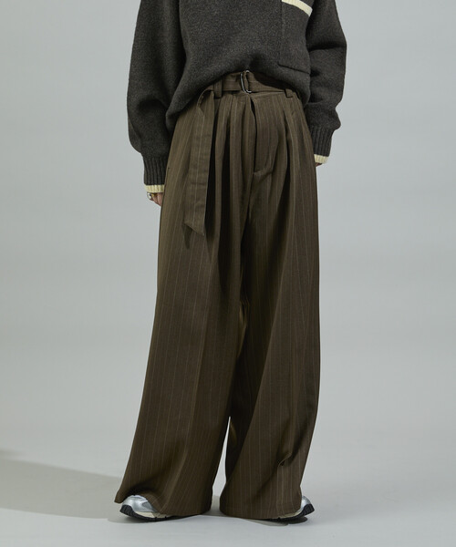 FREAK'S STORE(フリークスストア)の「ベルト付き タックワイドパンツ(スラックス・レディース・ブラック/オリーブ/チャコールグレー・フリ-)」の13枚目の写真