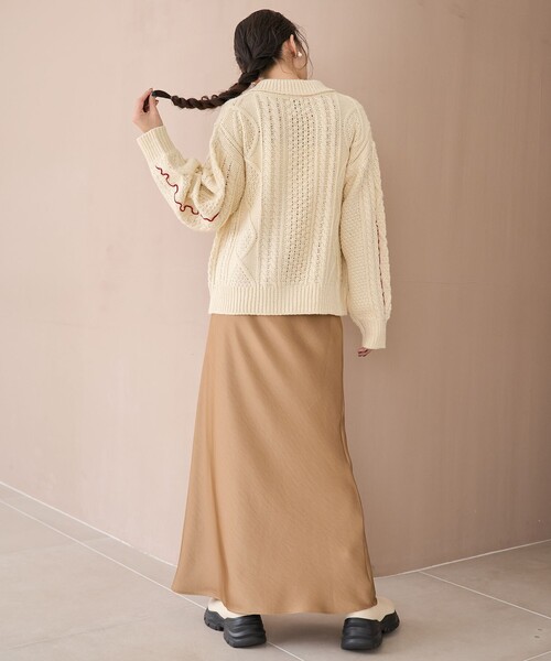 coen（コーエン）の「配色メローケーブル編み 襟付きニットカーディガン（カーディガン/ボレロ・レディース・レッド/ライトグレー/オフホワイト・L/M）」の10枚目の写真