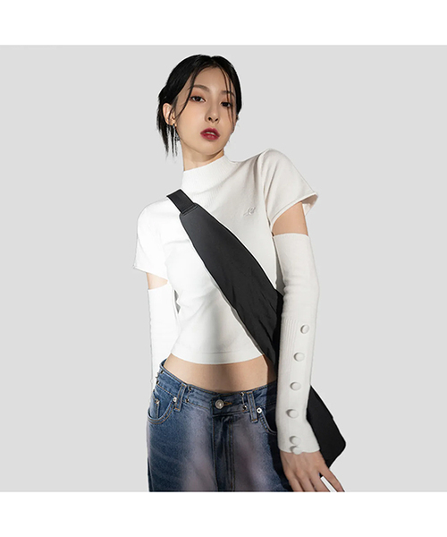 AVANDRESS(アバンドレス )の「Half-turtleneck warmer knit IVORY(ニット/セーター・レディース・その他・MEDIUM)」の1枚目の写真