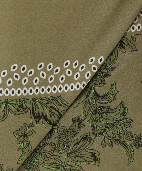 journal standard L'essage（ジャーナルスタンダードレサージュ）の「スカーフプリントボウタイブラウス（シャツ/ブラウス・レディース・カーキ・FREE）」の7枚目の写真