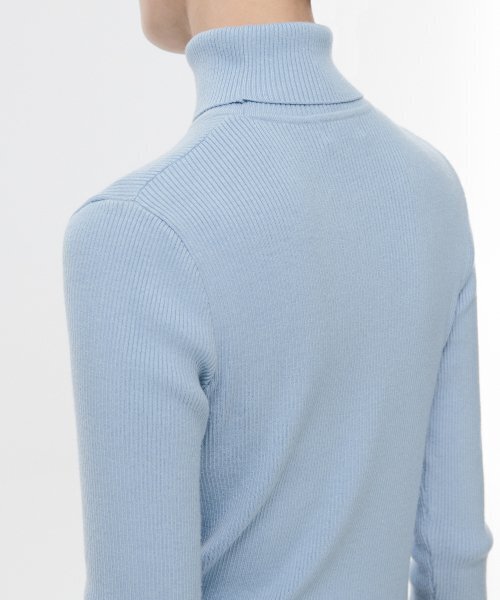 MUSINSA STANDARD WOMAN（ムシンサスタンダードウーマン）の「ウィメンズリブスリムタートルネックニット[スカイブルー]（ニット/セーター・レディース・その他・SMALL/MEDIUM/LARGE/X-SMALL）」の10枚目の写真