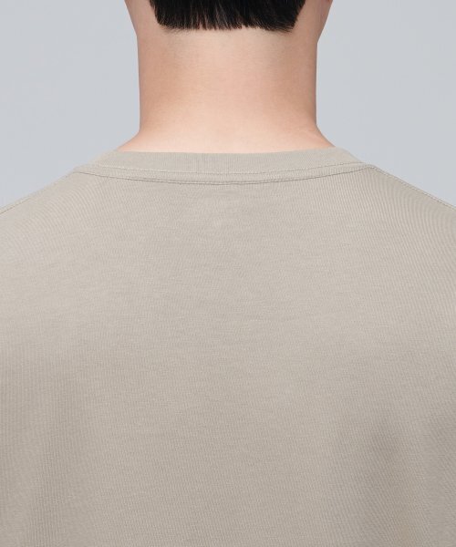 MUSINSA STANDARD（ムシンサスタンダード）の「レイヤードクルーネックTシャツ_ロング丈 [ダスティベージュ]（Tシャツ/カットソー・メンズ・その他・MEDIUM/X-SMALL/SMALL）」の6枚目の写真