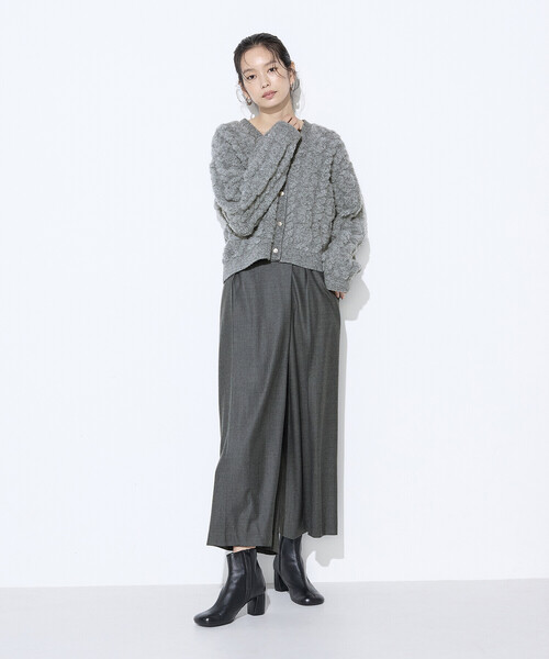 K.T KIYOKO TAKASE(キヨコタカセ)の「パイル編み Vネックカーディガン(カーディガン/ボレロ・レディース・グレー/ベージュ・FREE)」の10枚目の写真
