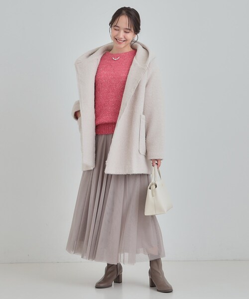 SHOO・LA・RUE（シューラルー）の「【あったか】ボリュームフードが小顔効果 スライバーフーディーコート（その他アウター・レディース・チャコールグレー/アイボリー・01/02/03/04）」の6枚目の写真