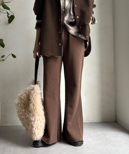 DouDou（ドゥドゥ）の「【WEB限定】セミフレア裏毛パンツ（その他パンツ・レディース・グレー/ブラウン/ブラック・FREE）」の20枚目の写真