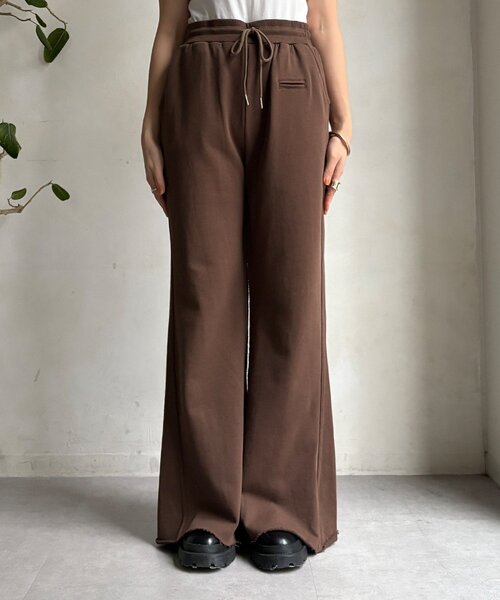 DouDou（ドゥドゥ）の「【WEB限定】セミフレア裏毛パンツ（その他パンツ・レディース・グレー/ブラウン/ブラック・FREE）」の12枚目の写真