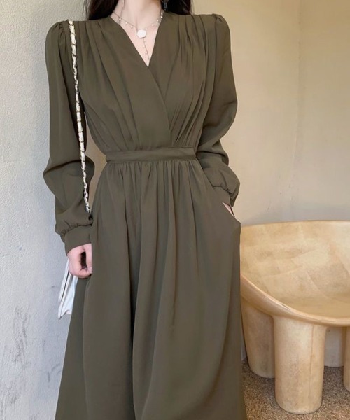 SallyLunn(サリーラン)の「ウエスト切り替えカシュクールワンピ(ワンピース・レディース・ブラック/カーキ・LARGE/MEDIUM)」の13枚目の写真