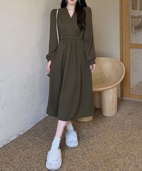 SallyLunn(サリーラン)の「ウエスト切り替えカシュクールワンピ(ワンピース・レディース・ブラック/カーキ・LARGE/MEDIUM)」の3枚目の写真