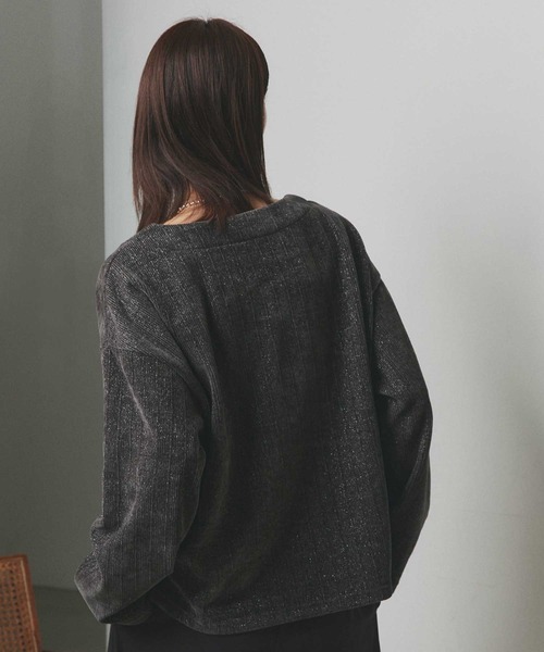 ad thie(アドティエ)の「ラメモール Vネックプルオーバー(Tシャツ/カットソー・レディース・ブラック/ライトブルー/チャコール/ブラウン・FREE)」の12枚目の写真