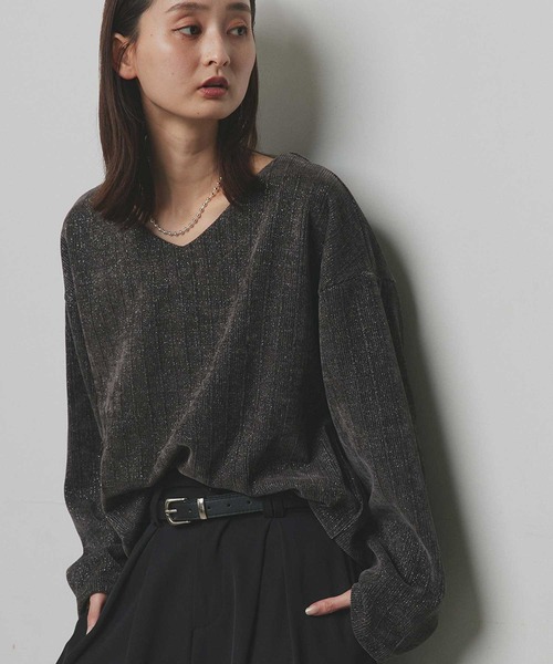 ad thie(アドティエ)の「ラメモール Vネックプルオーバー(Tシャツ/カットソー・レディース・ブラック/ライトブルー/チャコール/ブラウン・FREE)」の13枚目の写真