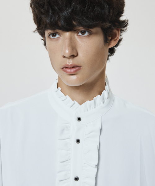 UNTAGE（アンテージ）の「ビクトリアンラッフルフラケットブラウス[ホワイト(MAN)]_UTS-FS08（シャツ/ブラウス・メンズ・その他・FREE）」の5枚目の写真