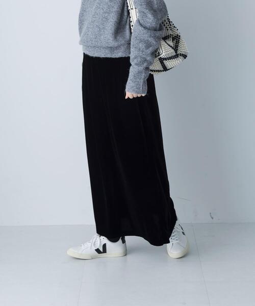 かぐれ(カグレ)の「レーヨンシルクベルベットスカート(スカート・レディース・ブラック・FREE)」の1枚目の写真