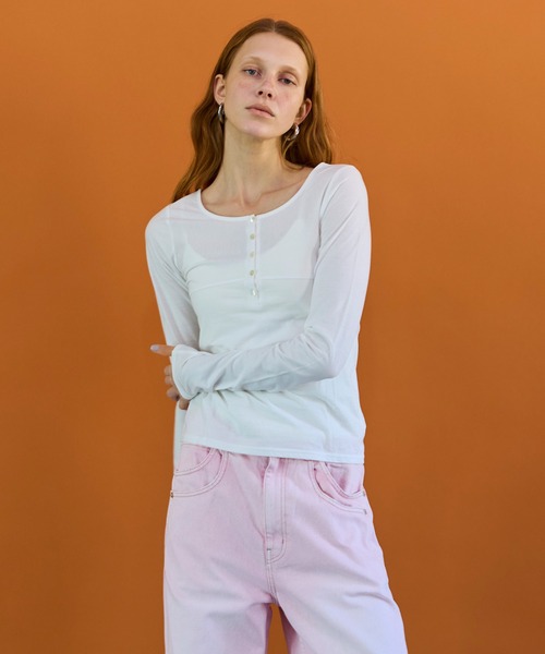 MAISON SPECIAL(メゾンスペシャル)の「2WAY Tops/2WAYトップス(Tシャツ/カットソー・レディース・ホワイト/イエロー/チャコールグレー・FREE)」の2枚目の写真
