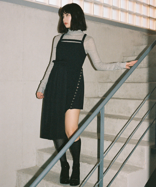 NILLRING（ニルリン）の「D06.00 Hook Point Dress_Black（ワンピース・レディース・その他・FREE）」の2枚目の写真