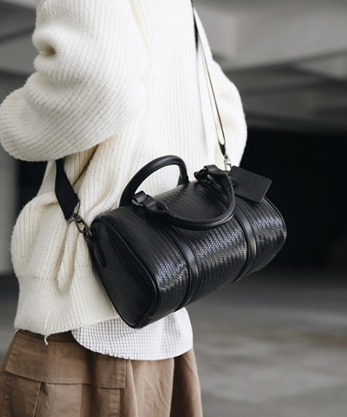 WESTBOY(ウエストボーイ)の「ユニセックス レザーライク ミニボストン ショルダーバッグ WO25W10BG16(ショルダーバッグ・メンズ・ブラック・FREE)」の1枚目の写真