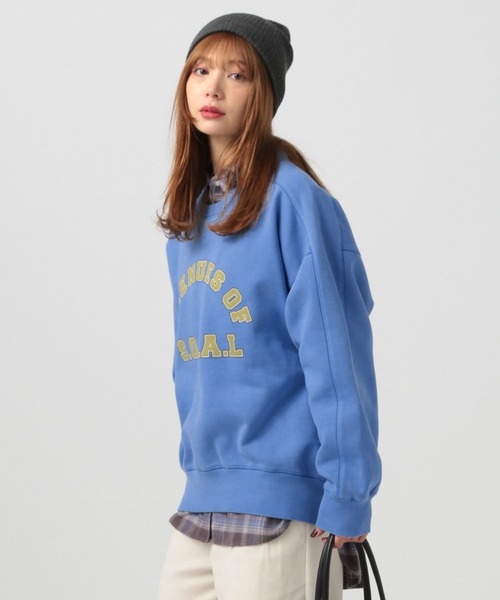 BAYFLOW（ベイフロー）の「[冬もあったか]ピグメントロゴ裏起毛スウェット（スウェット・レディース・オフホワイト/ブルー/チャコール/イエロー・MEDIUM/SMALL）」の3枚目の写真