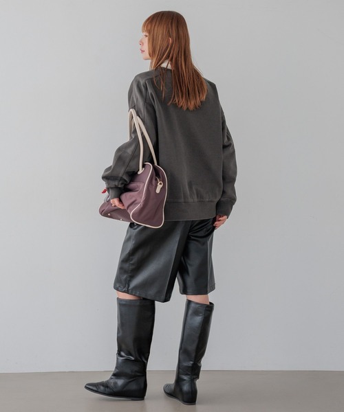 BAYFLOW（ベイフロー）の「[冬もあったか]ピグメントロゴ裏起毛スウェット（スウェット・レディース・オフホワイト/ブルー/チャコール/イエロー・MEDIUM/SMALL）」の12枚目の写真