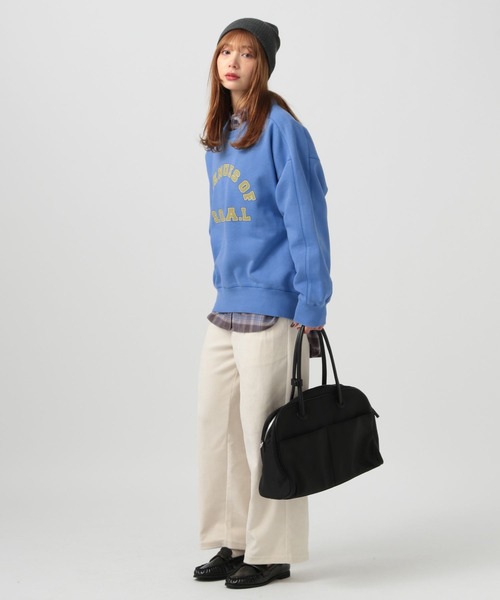 BAYFLOW（ベイフロー）の「[冬もあったか]ピグメントロゴ裏起毛スウェット（スウェット・レディース・オフホワイト/ブルー/チャコール/イエロー・MEDIUM/SMALL）」の21枚目の写真