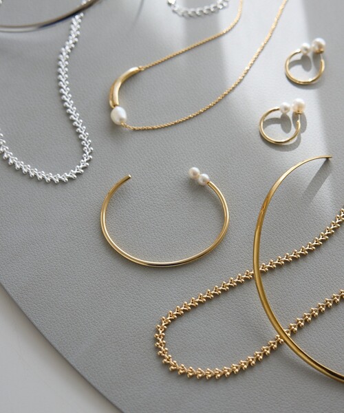 collex（コレックス）の「dignif ﾂｲﾝﾊﾟｰﾙﾊﾞﾝｸﾞﾙ（ネックレス・レディース・ゴールド・フリー）」の2枚目の写真