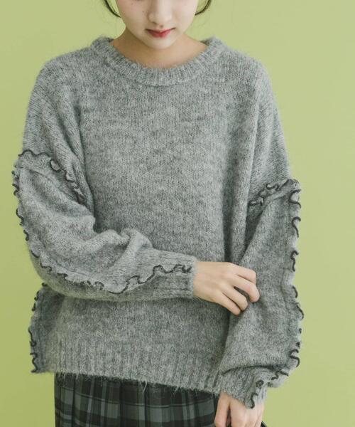 ITEMS URBANRESEARCH（アイテムズ アーバンリサーチ）の「フリルメローニット（ニット/セーター・レディース・グレー/オフホワイト/ブルー・FREE）」の19枚目の写真